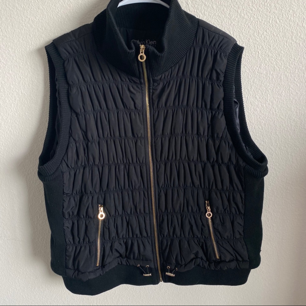 🖤Like New🖤Calvin Klein Gold Trim Plus Size Vest